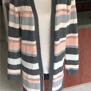 Beautiful colors in this sweater !